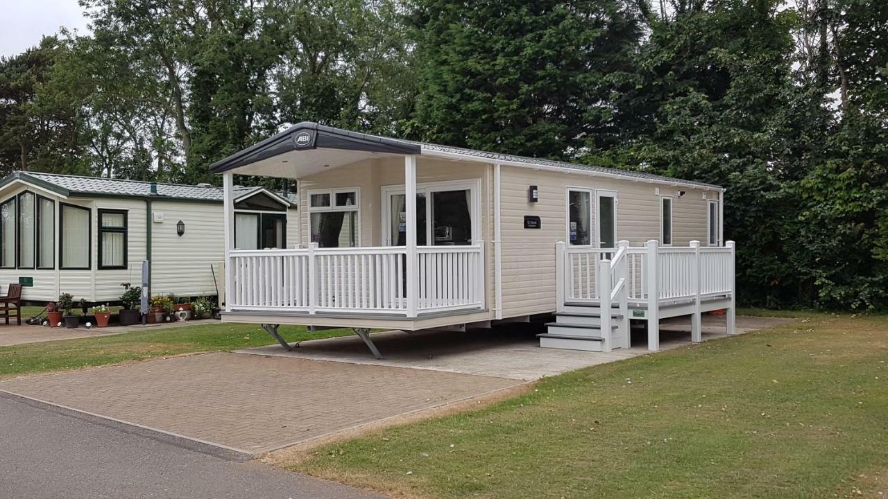 Jasmine Park Hotel Snainton Exterior foto